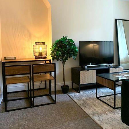 Entire Apartment Tonbridge Centre מראה חיצוני תמונה