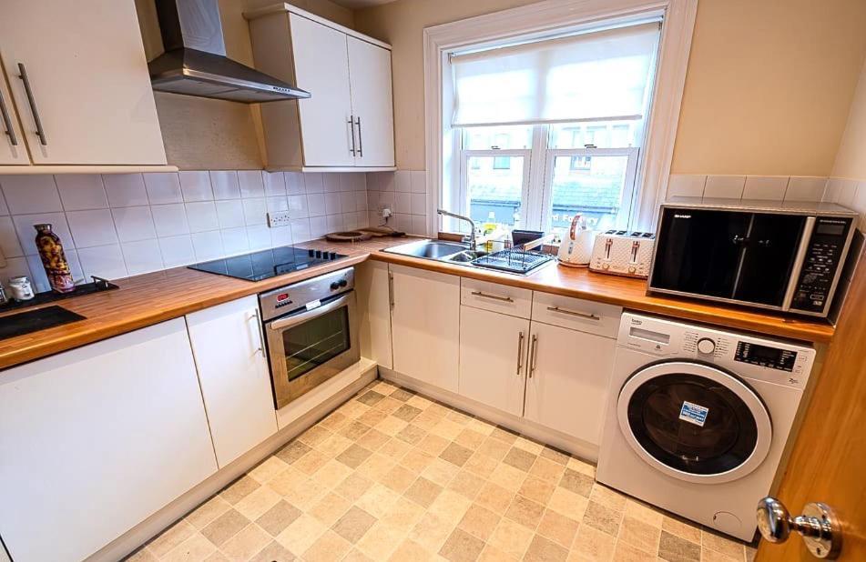 Entire Apartment Tonbridge Centre מראה חיצוני תמונה